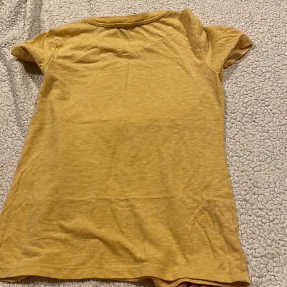 Yellow soft tshirt - Picture 6 of 6